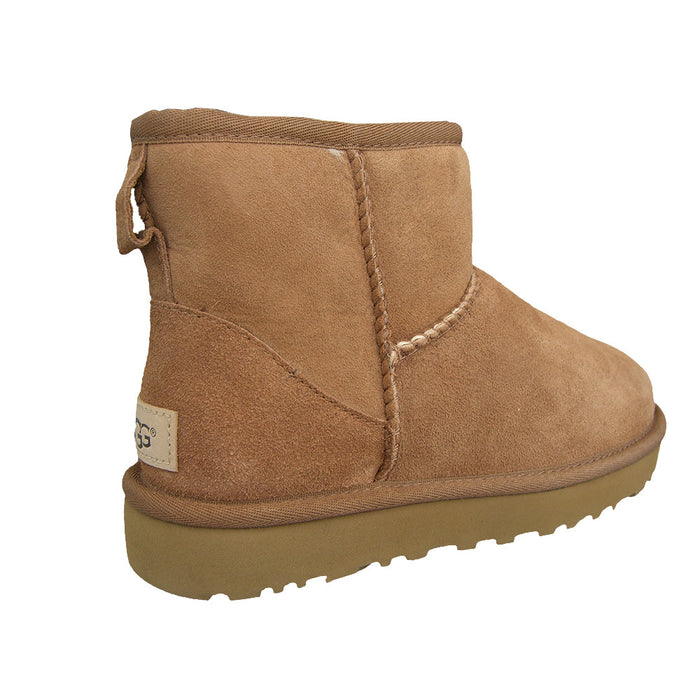 Mini Uggs: Why They’re One of the Most Popular UGG Styles Right Now