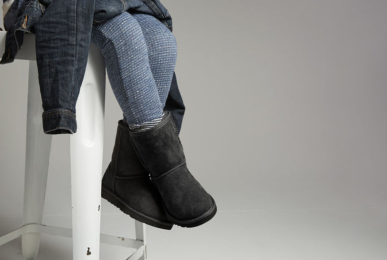 Ugg Classic II " Big Kids " Boots